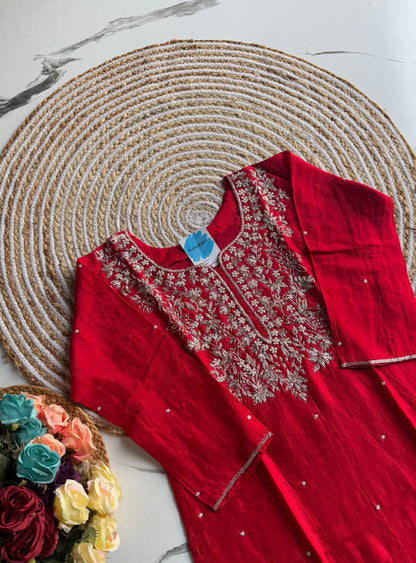 USHA RED ✨