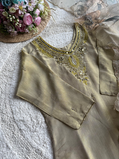 SHIMMER TISSUE ✨