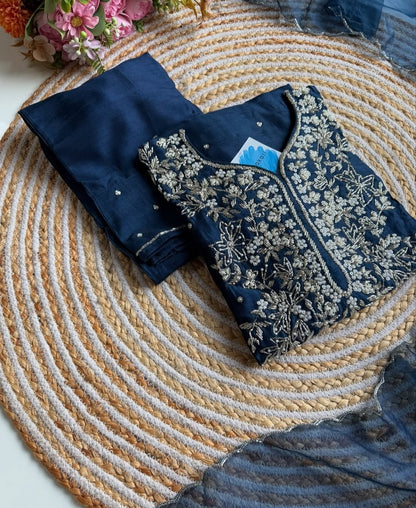 USHA BLUE ✨